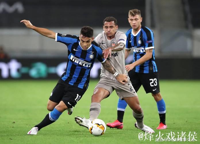 佛罗伦萨15轮难求一胜，1-2遭维罗纳绝杀，奥尔班梅开二度
